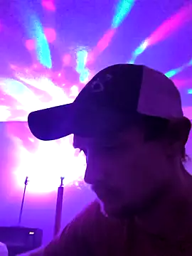 Snapshot of Midwestalpha chatting on 01.12.25 Midwestalpha online show from 01.12.25