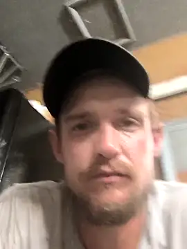 Snapshot of Midwestalpha chatting on 10.05.25 Midwestalpha online show from 10.05.25