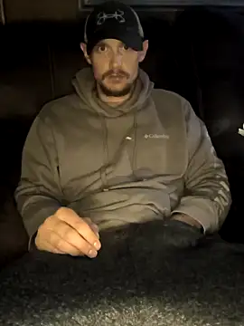 Snapshot of Midwestalpha chatting on 10.23.25 Midwestalpha online show from 10.23.25