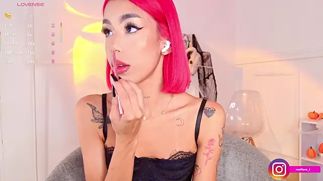 Mely-taylor online show from 10.28.25