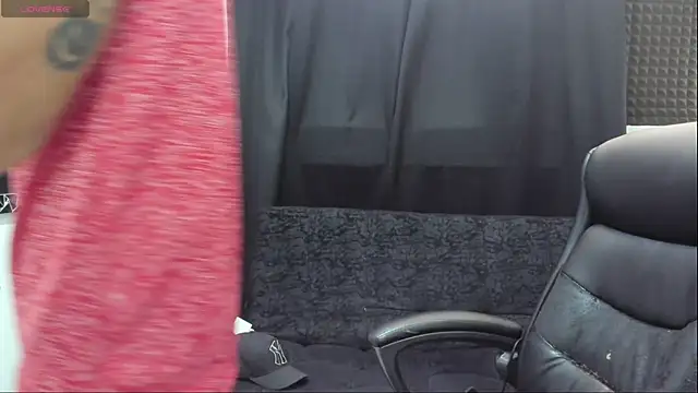 jhonnysnow17 online show from 05.16.26