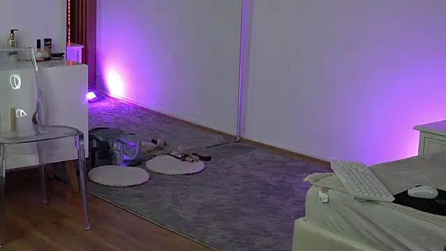 TiffanyMaze online show from 03.21.26