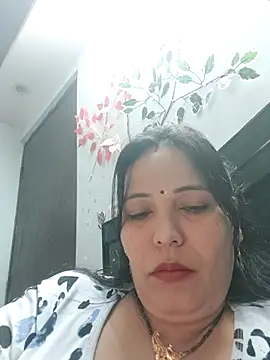 Poojabhabi101 online show from 11.14.25