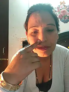 Poojabhabi101 online show from 01.15.26