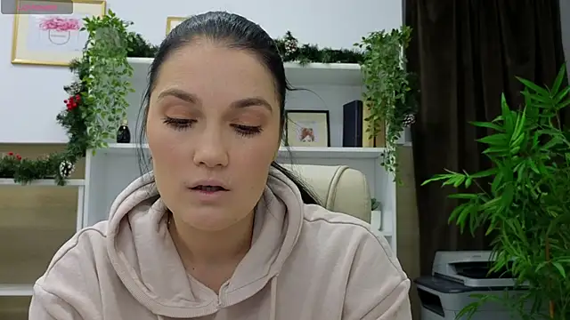 SelineSole online show from 01.05.25