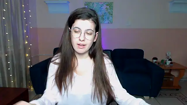 Aminabeatris online show from 02.06.25