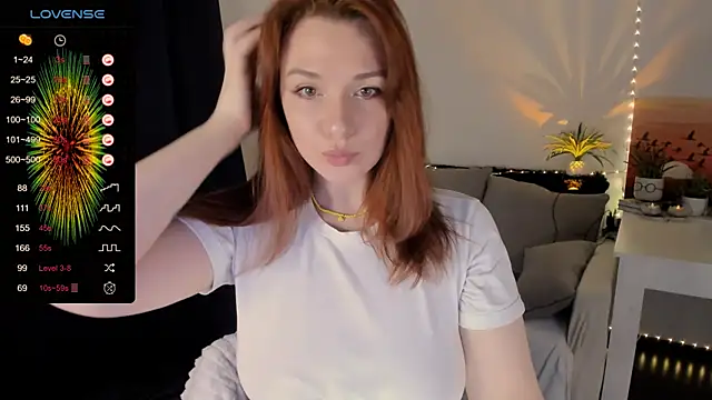 Snapshot of mia_x_love chatting on 01.03.25 mia x love online show from 01.03.25