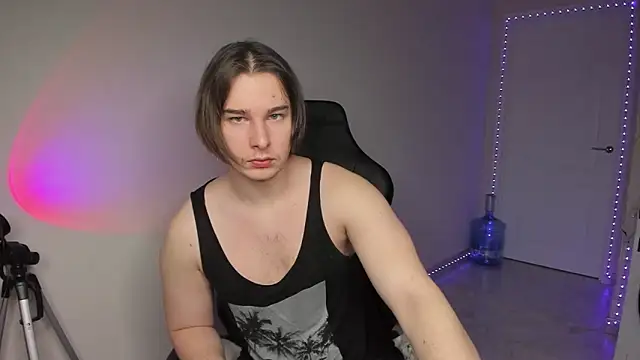 Vincent Strong online show from 12.19.24