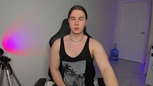 Vincent Strong online show from 01.25.25