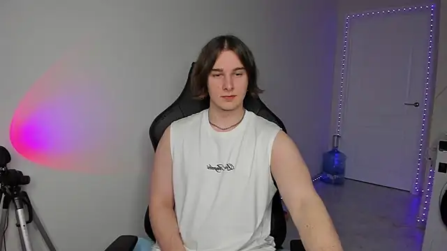 Vincent Strong online show from 01.27.25