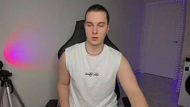 Vincent Strong online show from 02.02.25