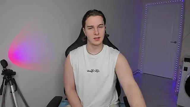 Vincent Strong online show from 02.03.25