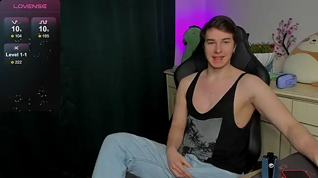 Vincent Strong online show from 10.05.25