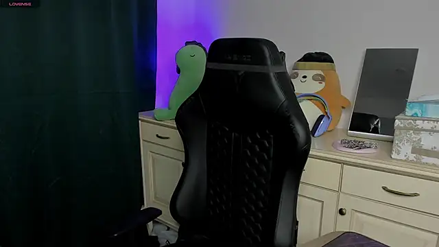 Vincent Strong online show from 02.22.26