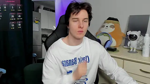 Vincent Strong online show from 04.06.26