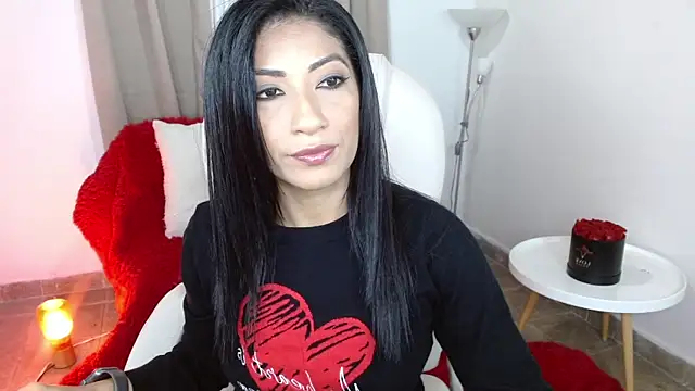 sofia perez    online show from 01.10.25