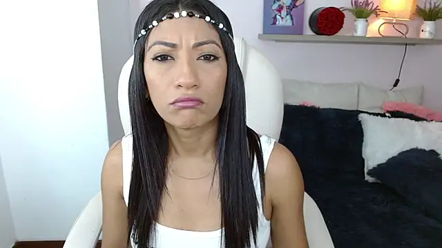 sofia perez    online show from 03.06.25