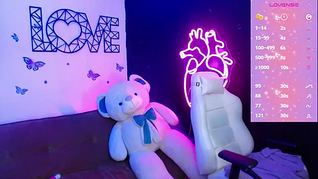 Snapshot of demyanderson_ chatting on 03.08.25 demyanderson online show from 03.08.25