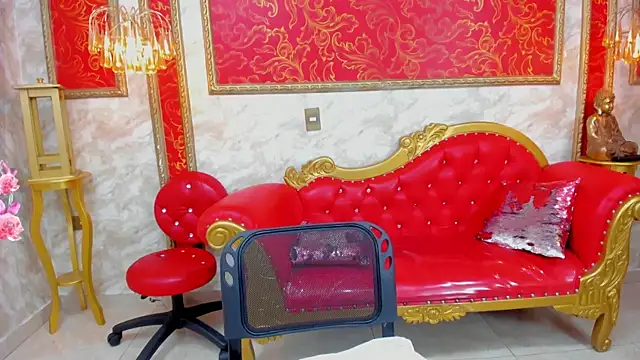 Snapshot of Myhottie_Milf chatting on 12.30.24 Myhottie Milf online show from 12.30.24