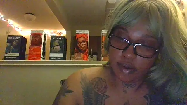 Snapshot of ShaBrimDaPornstar chatting on 02.02.26 ShaBrimDaPornstar online show from 02.02.26