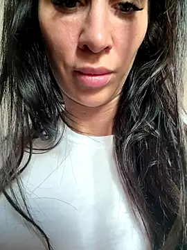 AlexiaStepahn online show from 10.11.25