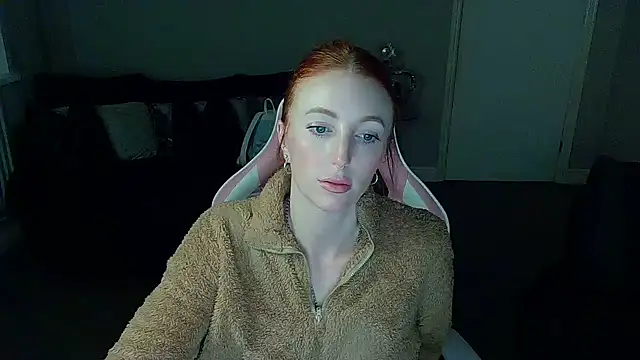 Red firesquirt online show from 01.07.25