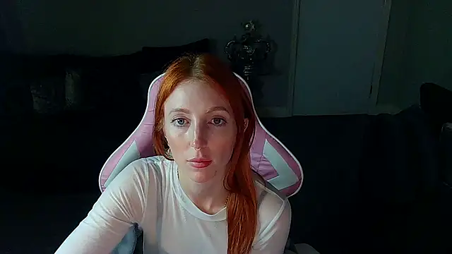 Red firesquirt online show from 02.19.25