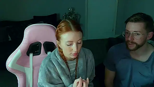 Red firesquirt online show from 02.20.25