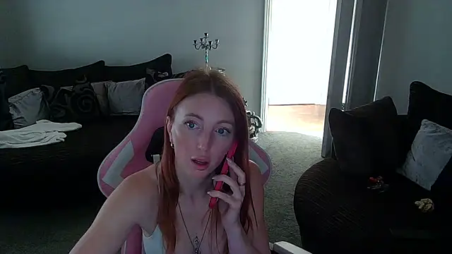 Red firesquirt online show from 03.02.26