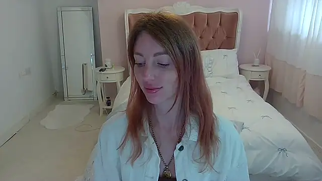 Red firesquirt online show from 07.18.26