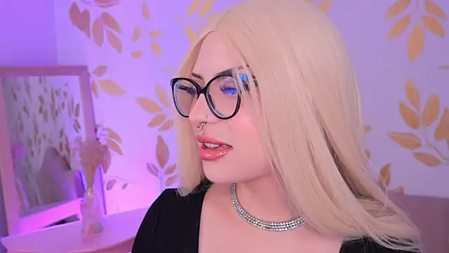 Misselektra   online show from 11.25.25