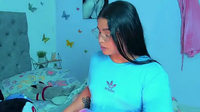 Snapshot of mabellfox chatting on 01.12.25 mabellfox online show from 01.12.25