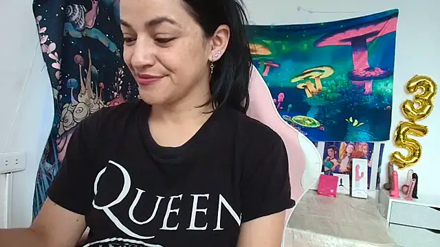 LovelyAzucena online show from 05.23.26