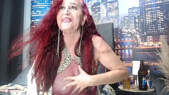 Snapshot of Lucy_mature8 chatting on 06.14.26 Lucy mature8 online show from 06.14.26