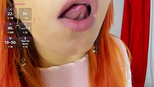 Snapshot of Victoria_Caruso chatting on 02.26.25 Victoria Caruso online show from 02.26.25