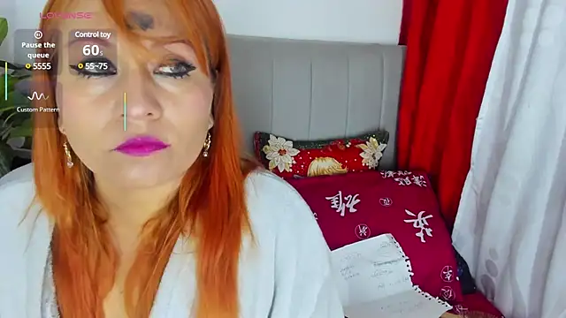 Snapshot of Victoria_Caruso chatting on 03.06.25 Victoria Caruso online show from 03.06.25