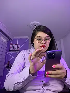 MiiaaJoness online show from 01.31.25