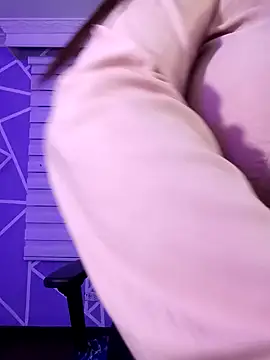 MiiaaJoness online show from 02.17.25