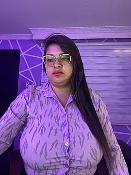 MiiaaJoness online show from 09.29.25