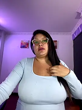 MiiaaJoness online show from 12.03.25