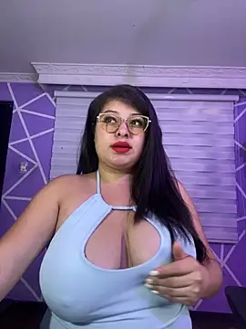 MiiaaJoness online show from 02.23.26