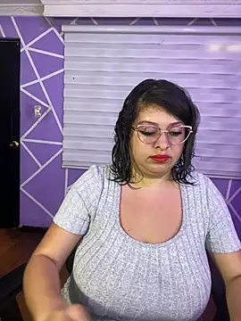 MiiaaJoness online show from 07.31.26