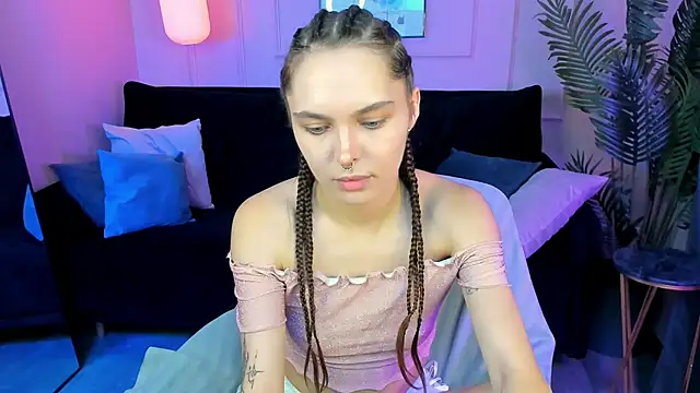 Snapshot of ChloeSunny chatting on 06.28.26 ChloeSunny online show from 06.28.26