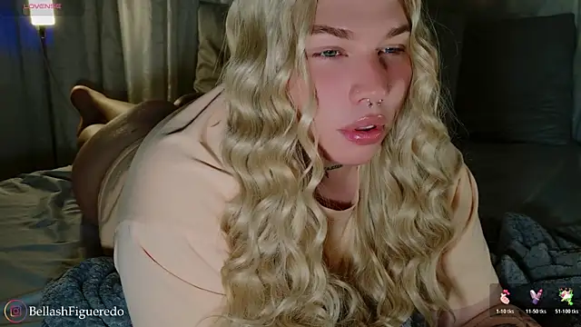 Snapshot of IsabellaFigueredo__ chatting on 11.06.25 IsabellaFigueredo online show from 11.06.25