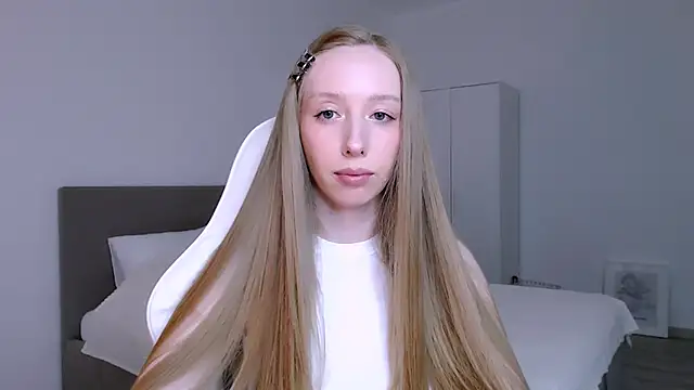 Snapshot of Luna_insniity chatting on 02.18.26 Luna insniity online show from 02.18.26