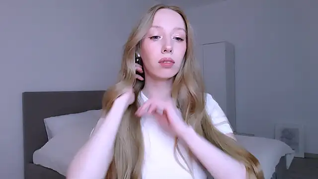 Snapshot of Luna_insniity chatting on 02.26.26 Luna insniity online show from 02.26.26