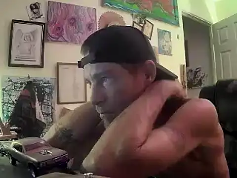 Snapshot of druetrue chatting on 10.19.25 druetrue online show from 10.19.25