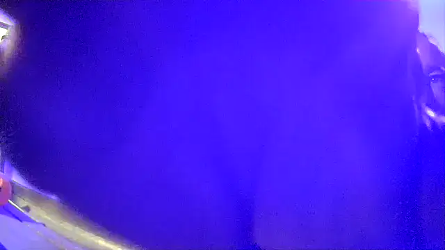 Snapshot of druetrue chatting on 12.17.25 druetrue online show from 12.17.25