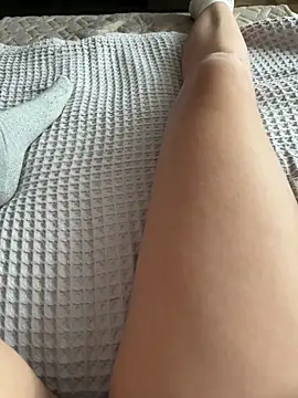 Donna Evans online show from 10.21.25