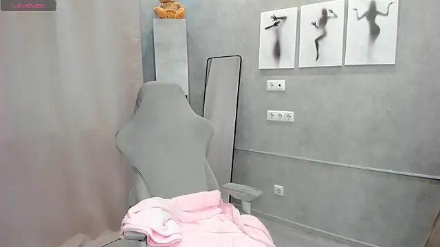 Donna Evans online show from 03.07.26